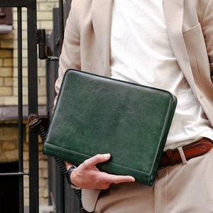 Portafolio de cuero verde con cremallera, personalizado, tamaño carta, para hombre, tamaño A4, regalo de graduación.