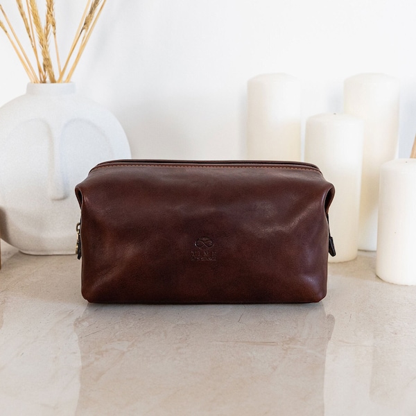 Brown Leather Dopp Kit for Men, Cosmetic Bag, Grooming Bag, Unisex toiletry Bag, Birthday Gift for Him, Personalized Gift