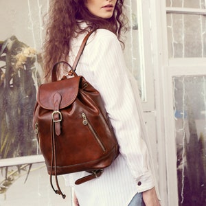 brown leather backpack for women