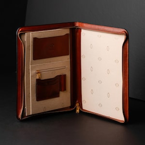Personalized Leather Portfolio: Stylish organization for men, ideal business or Anniversary gift, Graduation Gift