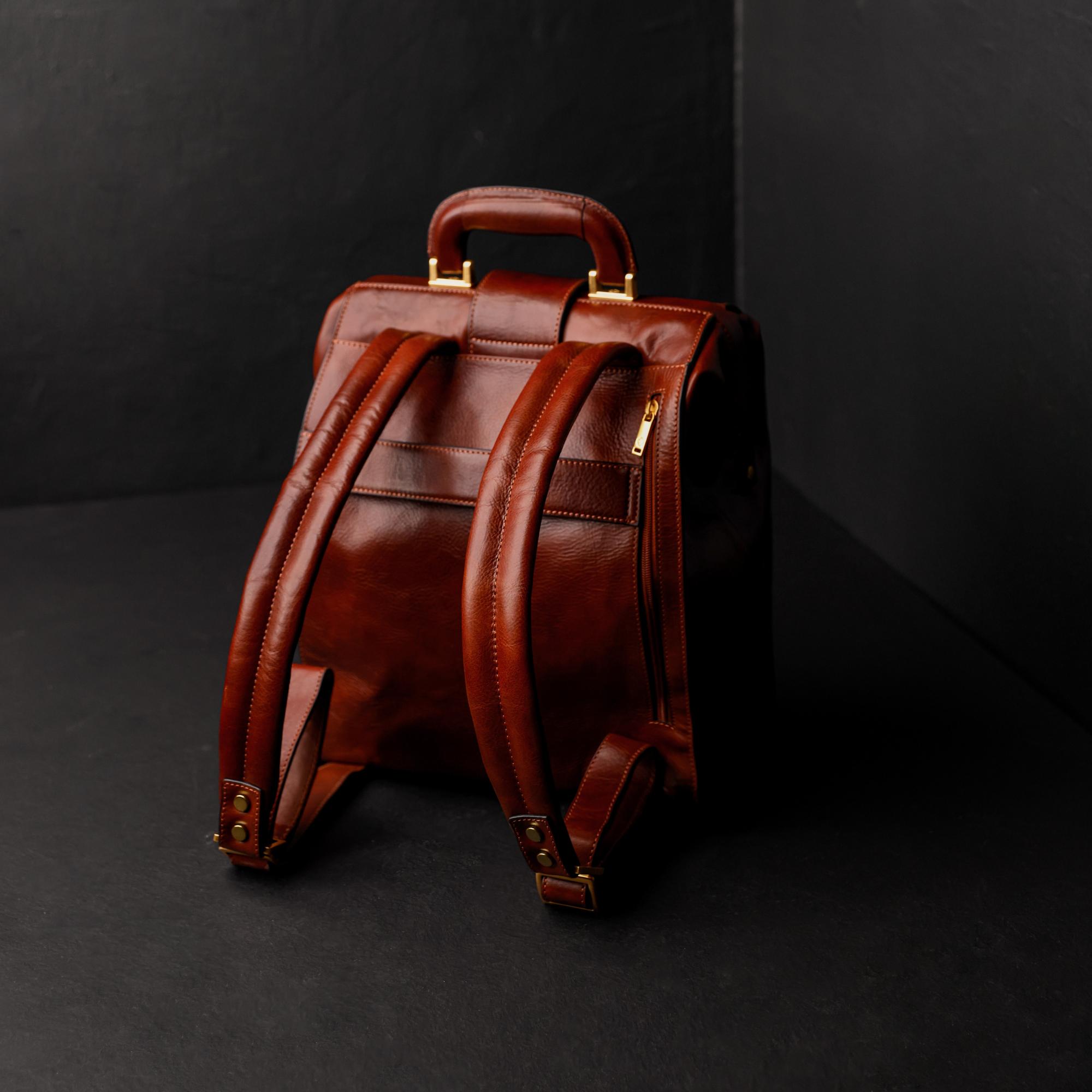 Time Resistance Leren Rugzak Heren en Dames Vintage Stijl voor Laptop tot 15 Handgemaakt Italiaanse Volnerfleer, Zwart