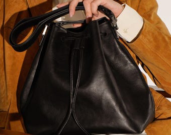 Full Grain Leather Bucket Bag, Vintage Shoulder Bag, Vegetable Tanned Cowhide, Gift for Her