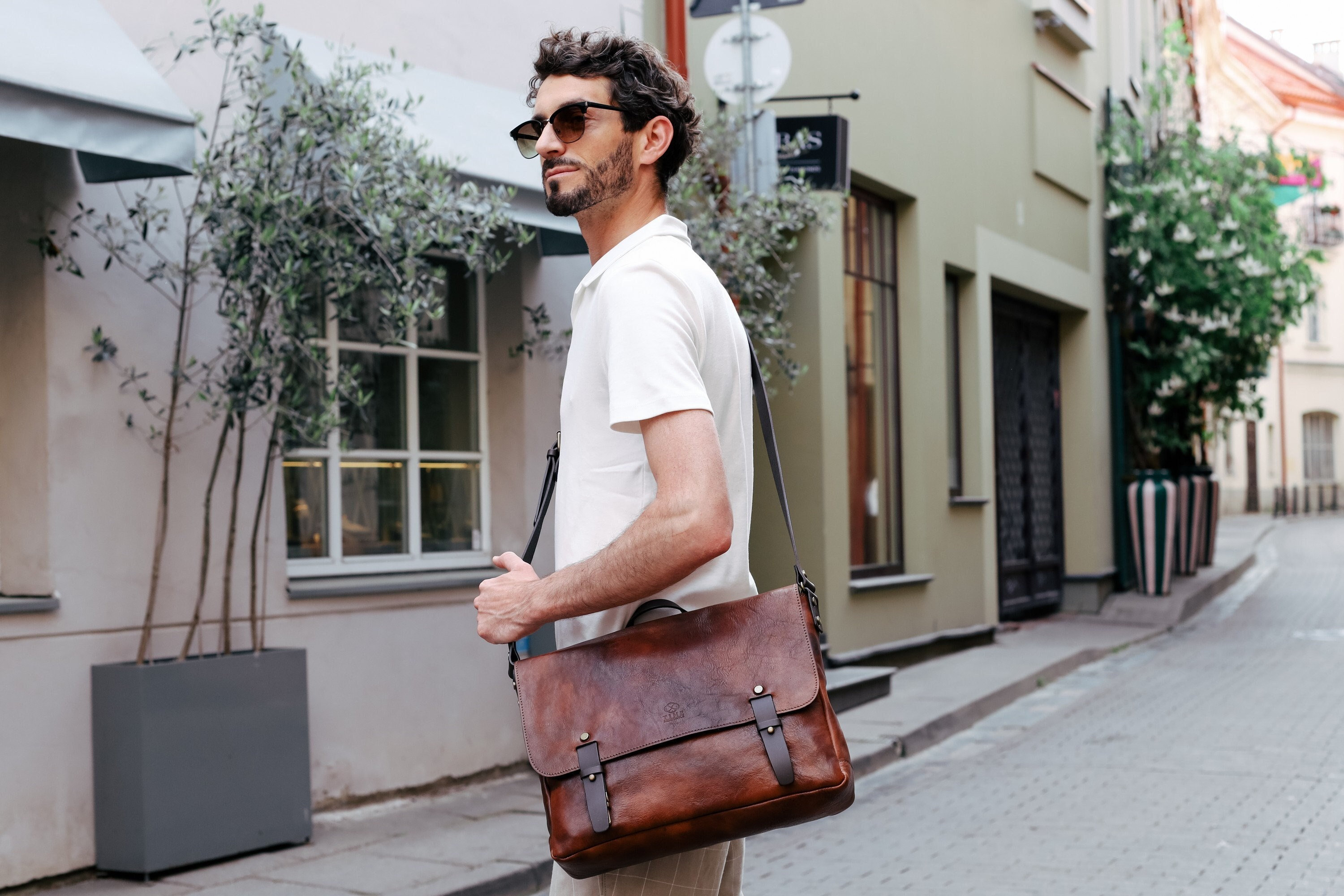 Leather Messenger Bag blog.knak.jp