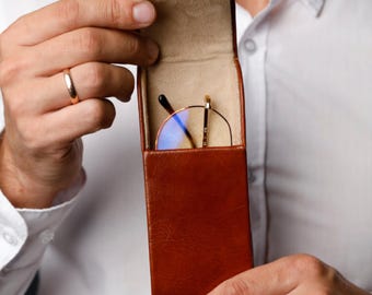 Estojo para óculos em couro legítimo, com fecho magnético, ideal para presente de aniversário.