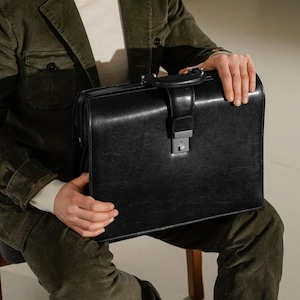 Maletín de cuero negro para él, funda para portátil, bolso de médico, maletín de abogado, regalo de graduación, bolso de trabajo para hombres, regalo personalizado