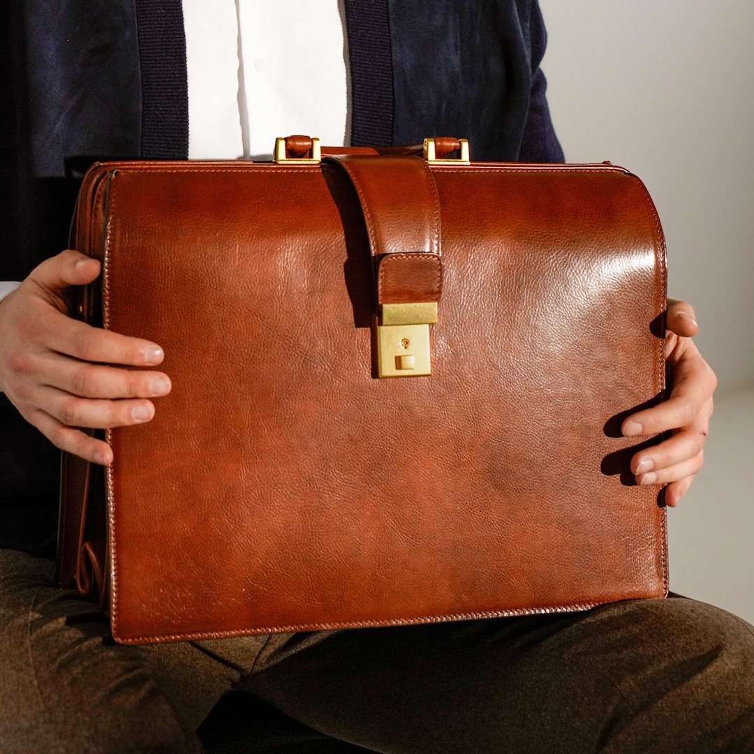 Banuce Vintage Leather Briefcase for Men with Lock Attache Case Business Bags Shoulder Tote Work Bags Dark Brown 並行輸入品