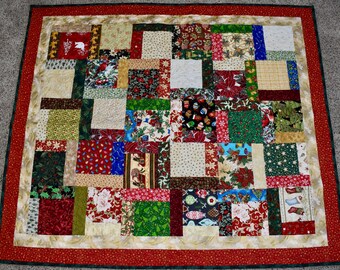 Scrappy Christmas Square Design – LAP QUILT – Christmas Colors