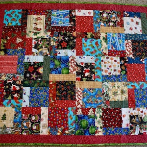 Scrappy Christmas Square Design – LAP QUILT – Christmas Colors