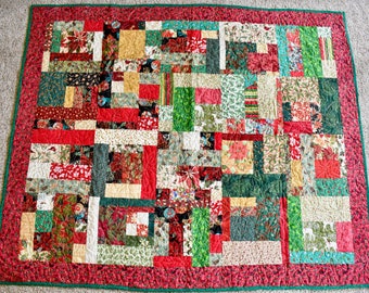 Scrappy Christmas Square Design – LAP QUILT – Christmas Colors