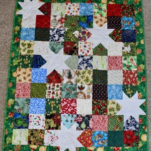 Stars and Squares – LAP QUILT – Christmas Colors