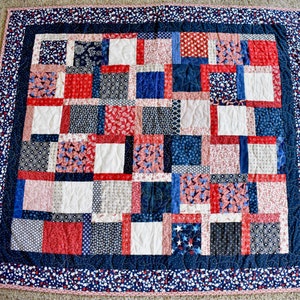 Patriotic Scrappy Square Design – LAP QUILT – Red, White & Blue