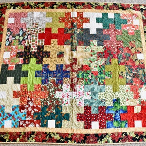 Scrappy Christmas Square Design – LAP QUILT – Christmas Colors