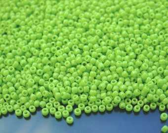 50g Wholesale TOHO Beads 44 Sour Apple 11/0