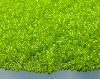 5g 4 Transparent Lime Green Toho Aiko Seed Beads 11/0 1.8mm