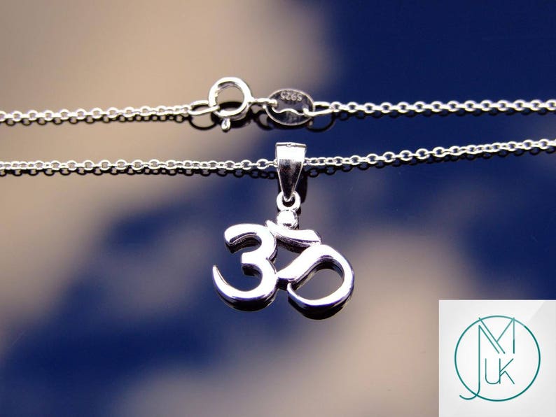 925 Sterling Silver Om Hindu Pendant Luck Karma 18/'/' Necklace With Pouch FREE UK SHIPPING
