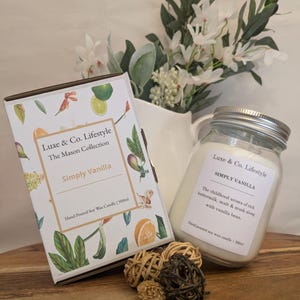 SIMPLY VANILLA | 250ml, 500ml, 1ltr | 100% Soy Wax | Hand-poured Candle | Re-usable Jar | Wood Wick | Made In Australia | Mason Jar Candle