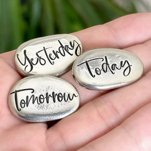 Cadeau de sobriété, ensemble complet de pierres sobres, pierres de sobriété, apaisantes, relaxantes, pierres agitées, lot de 3 pierres de poche