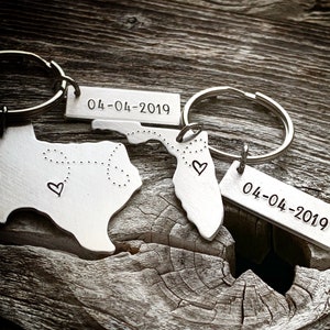 Long Distance Relationship Gift Boyfriend Gift Girlfriend Gift Going Away Gift Best Friends Gift State Keychain Long Distance Boyfriend Gift