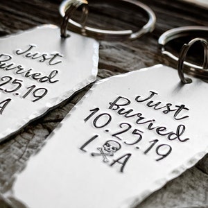 Halloween Gift, Halloween Wedding, Halloween Anniversary Gift, Halloween Engagement, Gothic Engagement gift, Coffin Keychain, Coffins, scary image 3