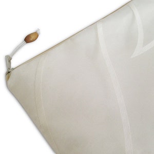 Clutch, Ivory mit transparentem Muster Bild 3