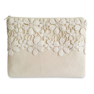 Clutch, Canvas grau mit Blumenspitze 6 Bild 3