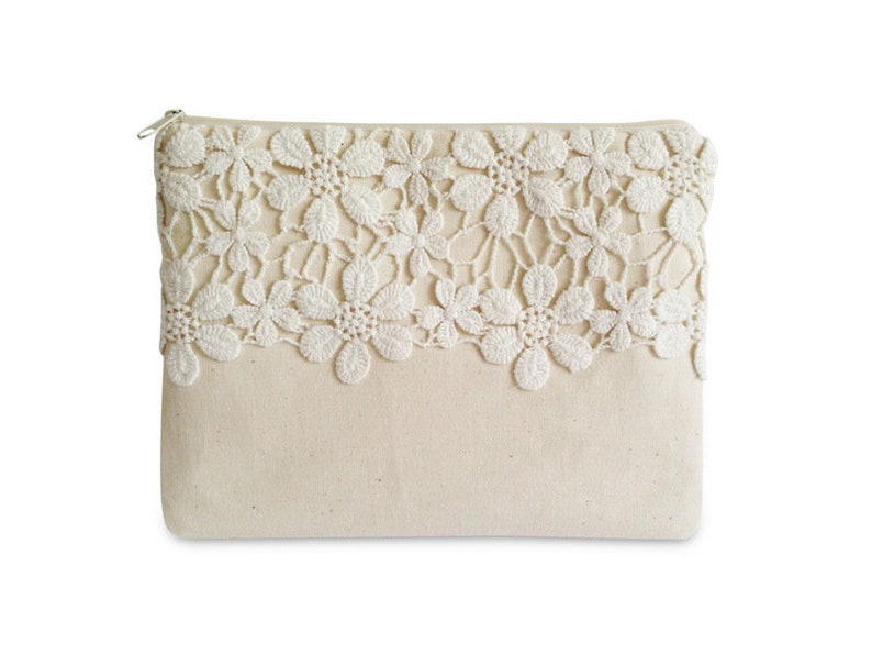 Clutch, Canvas grau mit Blumenspitze 6 Bild 3