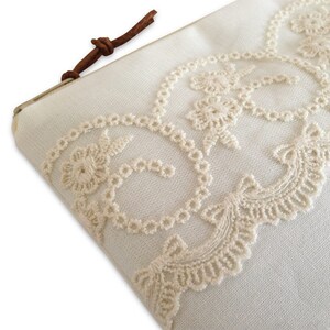 Clutch, Ivory mit beiger Spitze Schleife Bild 2