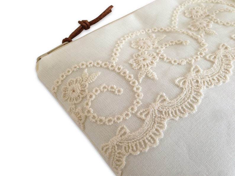 Clutch, Ivory mit beiger Spitze Schleife Bild 2