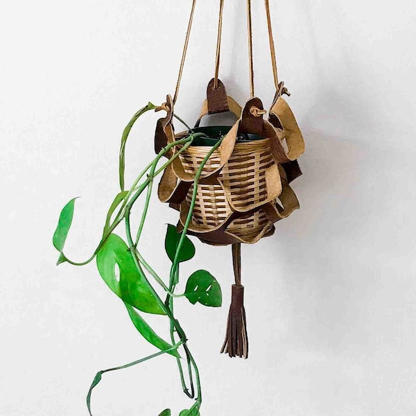 Minimalistic Handmade Leather Plant Hanger