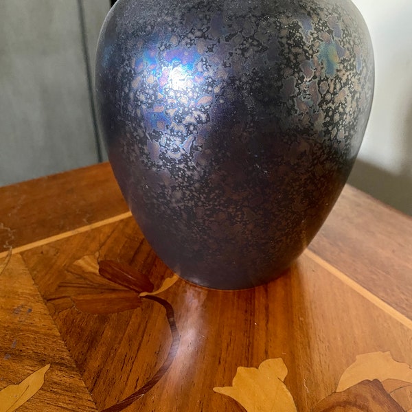 Unmarked Poole pottery Calypso medium ovoid vase in black with scattered iridescent streaks in excellent condition Height 17  cm