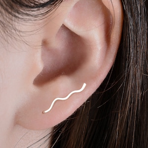 Long pair of silver ear climbers thin zig zag earrings in sterling silver 950 / ear cuff image 1