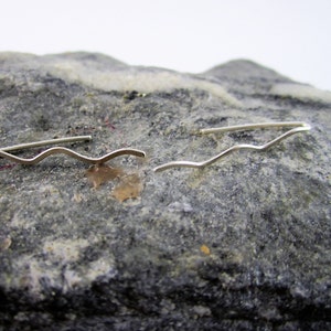 Long pair of silver ear climbers thin zig zag earrings in sterling silver 950 / ear cuff image 2