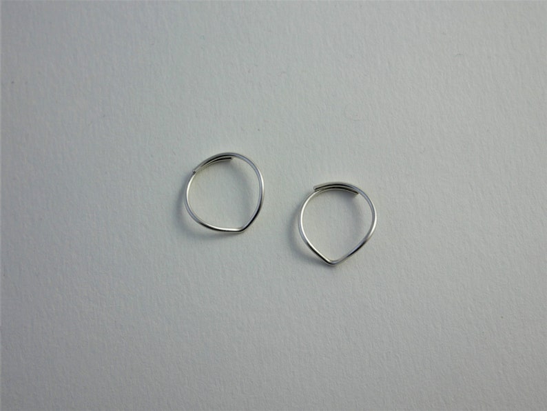 knuckle ring silver Set of 2 rings in 950 silver wire V-shaped adjustable minimalist jewellery image 6