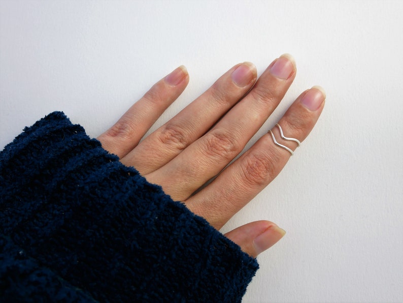 knuckle ring silver Set of 2 rings in 950 silver wire V-shaped adjustable minimalist jewellery image 2