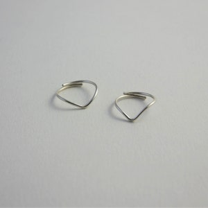 knuckle ring silver Set of 2 rings in 950 silver wire V-shaped adjustable minimalist jewellery image 5