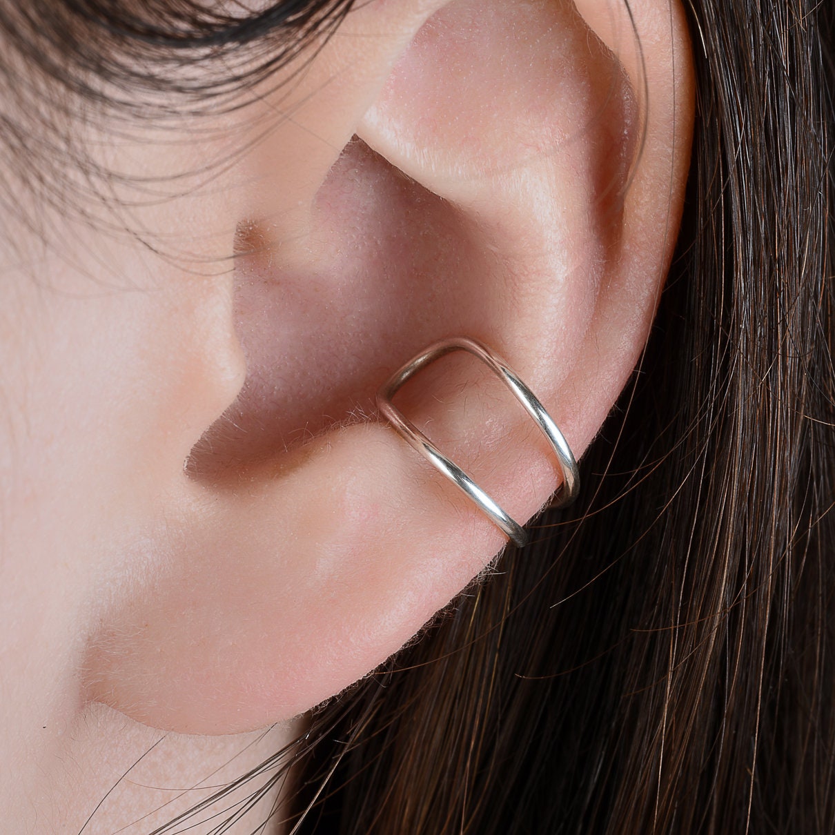 Versteckter Halo Smaragd Verlobungsring 2.82 TCW Farbloser Smaragd Moissanite Ring In 10k/14k/18k Weißgold, Ehering, Doppelkralle