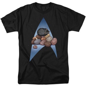 May include: Black t-shirt with a blue and white Star Trek insignia featuring a cat sleeping on a pile of rocks.