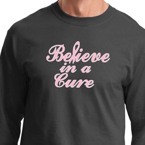 Bröstcancermedvetenhet Believe in a Cure Unisex långärmad t-shirt 19099E4-PC61LS