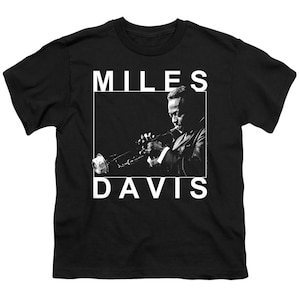 Miles Davis Playing The Trumpet Kid&#39;s Black T-Shirts