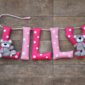 Bandera del nombre del fieltro, decoración de la guardería del peluche gris, regalo personalizado, cartas de fieltro, regalo del bebé, habitación del niño, guirnalda del nombre del bebé, nombre del fieltro personalizado