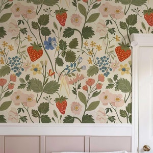 Carta da parati floreale boho stravagante, fiori botanici, fragole, carta da parati stacca e attacca o tradizionale, murale di fiori di campo PV045