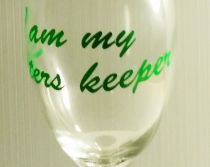 Wine glass with Vinyl Lettering