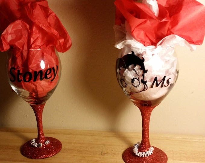 Betty Boop Couples Wine Glass