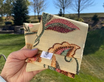 100% linen, sustainable eye pillow covers! This beautiful pattern  eye pillow cover makes a great  gift for this holiday season!