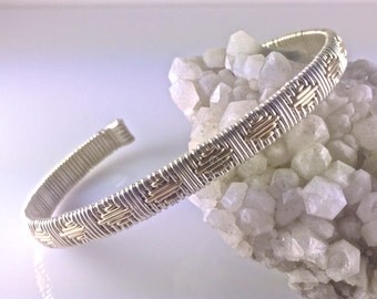 Elite Native Manchet Armband Goud en Zilver Patroon Unisex Argentium Zilver en 14 Karaat Geel Goud Gevulde Draad Verpakte Sieraden