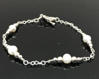 Freshwater Pearl Bracelet Argentium silver hand made jewelry by Ryan Eure Designs