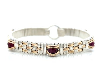 Williamsburg Garnet Elite Bangle Bracelet