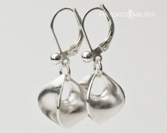 Light silver dangling earrings, 4 sides, geometric, organic, plant inspiration, Georg Jensen style