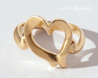 "Courage" heart ring 18k yellow gold Creation HIROKO MIURA refined Japanese design handmade Wedding engagement alliance hmp made in France