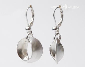 Silver UFO hanging earrings, geometric, sculpture jewelry, Georg Jensen style